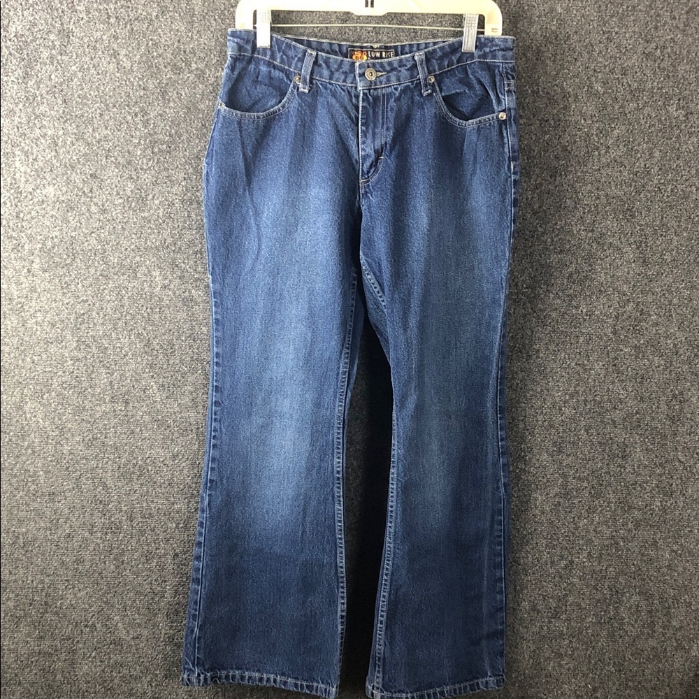 Route 66 jeans women’s 10S Low rise, fit boot, cut flare. Please see measure